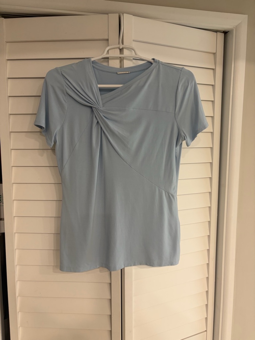 Elie Tahari Asymmetric Knot T- Shirt Blue 👕